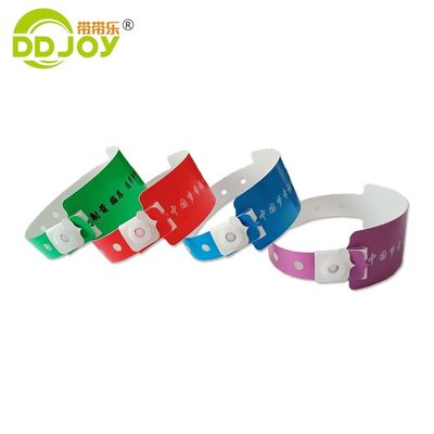 Custom Logo Volwassenengrootte Plastic/Paper/Composite Armband voor stijlvolle festival evenementen
