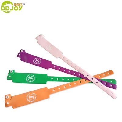 Kunstmatige aangepaste polsband Vinyl ID Armband voor zachte comfortabele draag en stijl