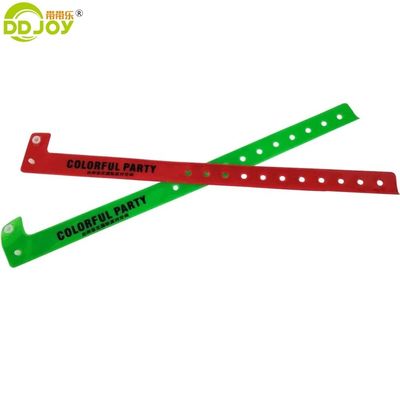 Custom logo reflecterend neongroen L-vormige feestarmband met reflecterend PVC en PVC