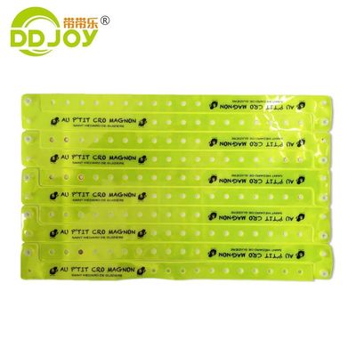Blauw reflecterend polsband Plastic Vinyl Id Polsband Printing Met Custom Logo Verscheping UPS DHL EMS Fedex TNT