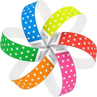 Gewone Tyvek polsbanden in oranje 100 stuks voor Event Party Supplies Logo OEM Customized