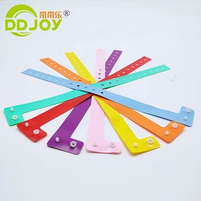 Soft Plastic PVC Verkoop L-vorm Grote grootte polsband voor evenementen Festival aangepast logo
