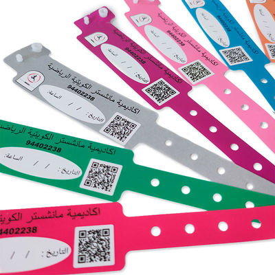 ISO9001 gecertificeerd Custom CMYK Digitaal Printen Waterdicht Plastic Armband voor Hotel