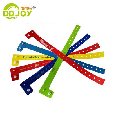 DingBa Custom Plastic Armband 250*25mm Breed Gevormd Armband Voor Cartoonliefhebbers