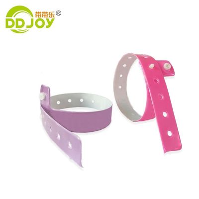 Fluorescerende film PVC-materiaal L-vormige polsband voor evenementen 250 * 16mm Verstelbare grootte