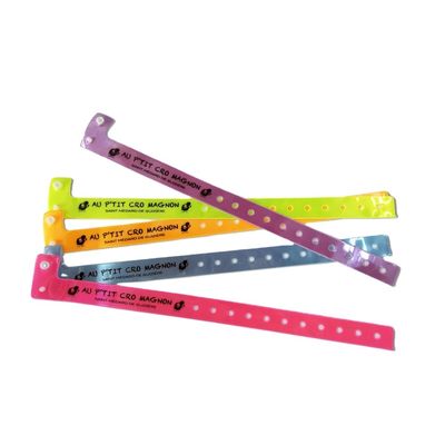 250*25mm/250*16mm Rood Vinyl PVC Armband Armbanden Moet hebben voor VIP Pass Toegang