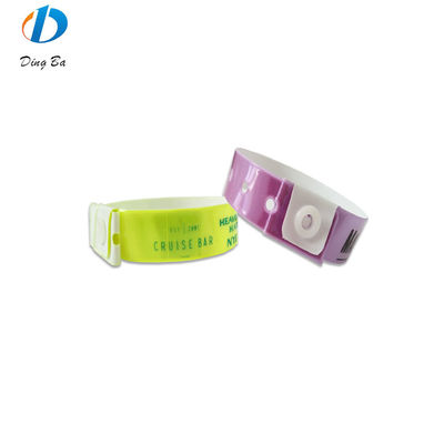250*25mm/250*16mm Rood Vinyl PVC Armband Armbanden Moet hebben voor VIP Pass Toegang