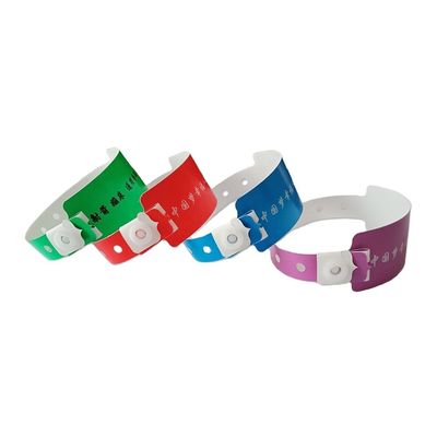DDJOY One-Time Custom PE Plastic Armbanden voor Evenementen Logo Grootte 65*20mm