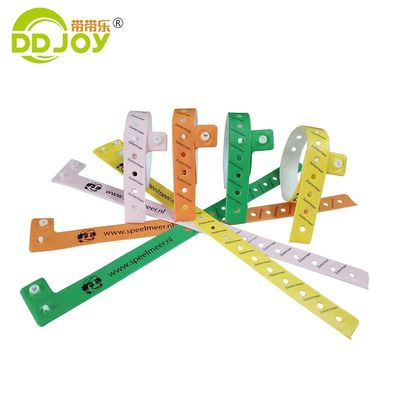 250*25 mm wegwerp-pvc-identificatiearmbanden met en aanpasbaar ontwerp
