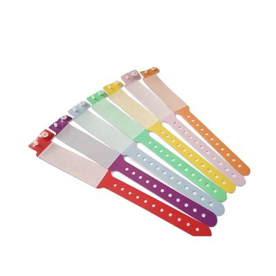 Custom logo zachte pvc armbanden baby's favoriete gepersonaliseerde polsband kleurrijke artikelen