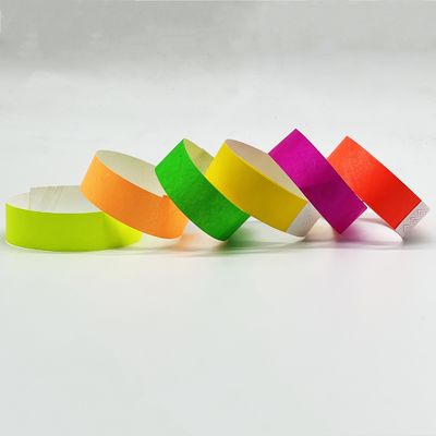 OEM Custom Logo Printing Tyvek Armbanden voor evenementen Waterdichte papieren armbanden