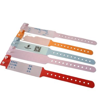 ISO9001 gecertificeerde gele vinyl ID armband aangepast PVC polsband voor milieuvriendelijk