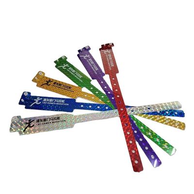 Custom Laser Glitter Holographic Plastic Party Armband Armband in groen voor Event