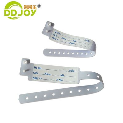 Verzendmogelijkheden UPS DHL EMS Fedex TNT Op maat gemaakte roze PVC-armband voor ziekenhuis