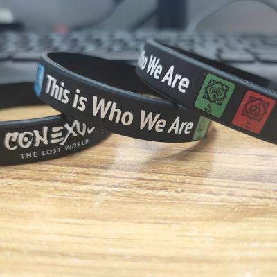 Silikon Materiaal Custom Armband Afgedrukt Voor Evenementen 2024 Items Waterdicht Silikon