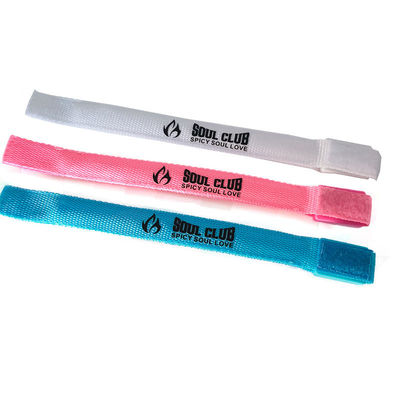 255.16*20mm Custom Printing LED Wristband voor feesten en evenementen Glowing in the Dark