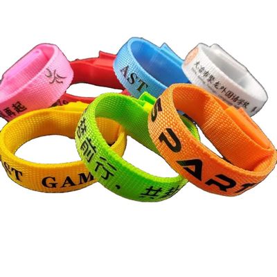 Gepersonaliseerde kleur Multi-Kleur Verlicht Led Armband Flash Gifts met Custom Graphic
