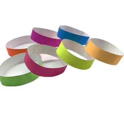 Tyvek polsband in neon kleuren voor waterdichte identificatie
