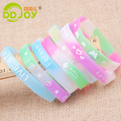 Gepersonaliseerde grootte waterdicht afgedrukte rubberen plastic armband voor evenementen festival