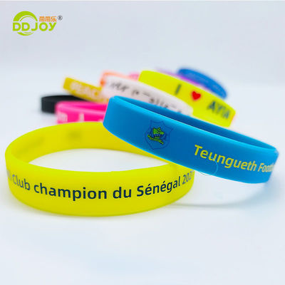 Gepersonaliseerde grootte waterdicht afgedrukte rubberen plastic armband voor evenementen festival