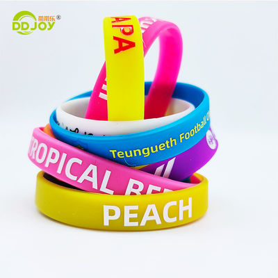 Gepersonaliseerde grootte waterdicht afgedrukte rubberen plastic armband voor evenementen festival