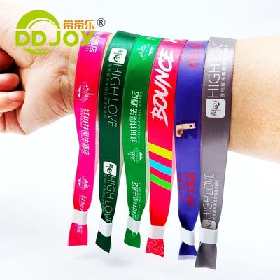 Geborduurde polsbanden van textielstof Ideaal voor evenementen Festivals Parken Feesten en clubs