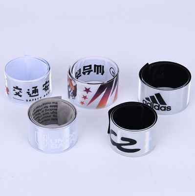 Waterdicht Custom Bulk pvc Snap Slap Reflectieve Armband voor religieuze organisaties