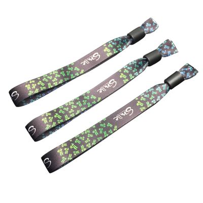 Gepersonaliseerde eenrichtingsvergrendelde polsbandarmbanden voor muziekfestivals en vakantieversieringen