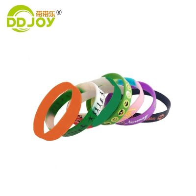 Rood Silikonen Armband voor Evenementen Vaste Kleur Volwassenen Armband Sieraden Type Armbanden