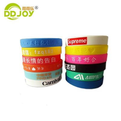 Rood Silikonen Armband voor Evenementen Vaste Kleur Volwassenen Armband Sieraden Type Armbanden