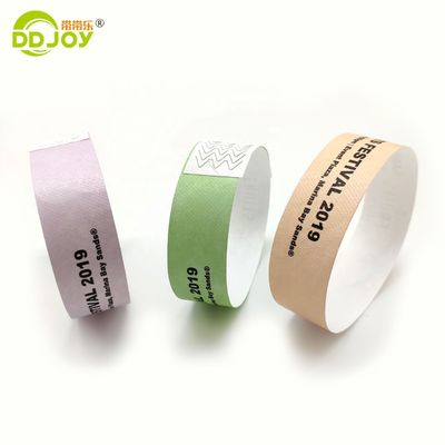 Gepersonaliseerd logo waterdicht Tyvek Band Reeksnummer Armband voor Event Management