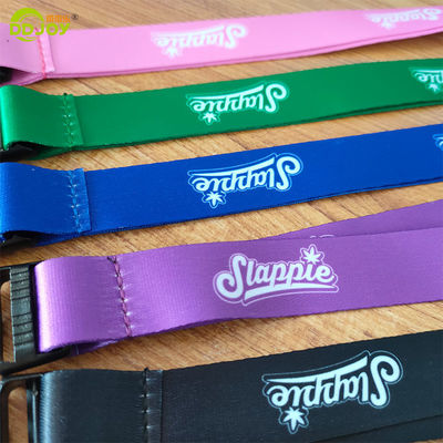 Zijde Accessoires Sublimatie Polyester Lanyards voor Sleutelhanger Custom Logo 900*15*0.65mm