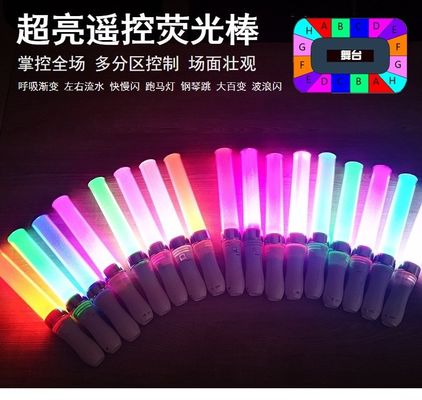 Plastic verlichting armbanden voor al uw partij behoeften gloeien in het donker en duurzaam
