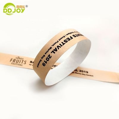 Gepersonaliseerd logo waterdicht Tyvek Band Reeksnummer Armband voor Event Management