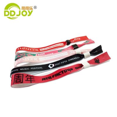 2024 Festival Evenementen Custom geweven armband voor onbeperkt gebruik scenario's en Custom Logo