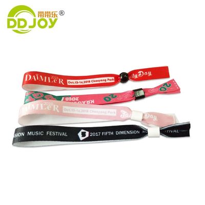 2024 Festival Evenementen Custom geweven armband voor onbeperkt gebruik scenario's en Custom Logo