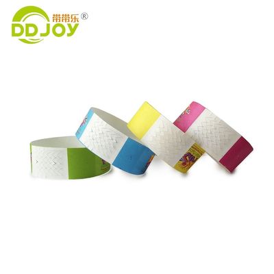 Eenkleurige druk Tyvek papieren polsbandjes voor feest festival club school park DDJOY-TW019