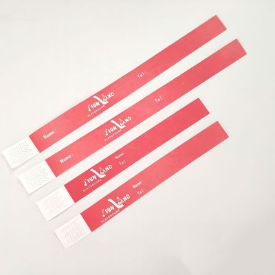 TYK1056D Chinese jaar OEM aangepaste Tyvek papieren polsband met gedrukte techniek