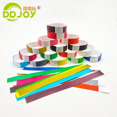 100 stuks Count 3/4 inch Tyvek polsband voor gemakkelijke toegang en veiligheid.