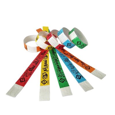 ISO9001-gecertificeerde waterdichte Tyvek-papieren armbanden voor het identificeren en registreren van evenementen