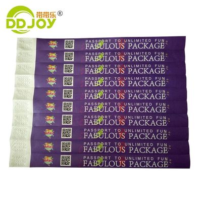 Gepersonaliseerde waterdichte kleefstof Tyvek papieren polsbandjes voor evenementen en feesten