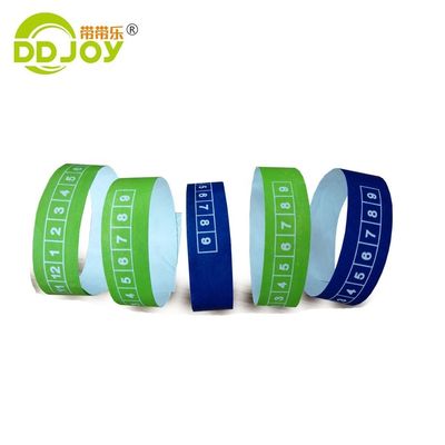 Monochroom/dubbelkleurendruk Custom Tyvek polsband voor festival evenementen en festivals