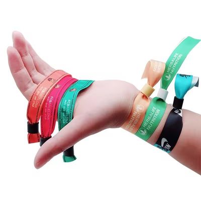 Event Festival Party RFID polsbandjes in satijnstof met aangepast logo en tekst