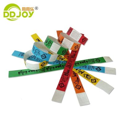 Zelfklevend evenement toelating polsband met aangepaste afdruk en verzendopties
