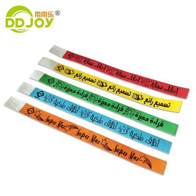 Zelfklevend evenement toelating polsband met aangepaste afdruk en verzendopties