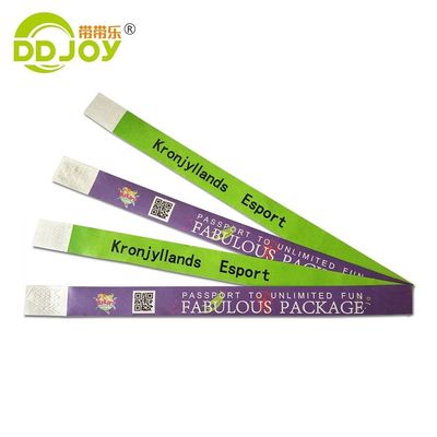 Solid color polsbanden voor festivals en feesten Custom waterdichte Tyvek polsband
