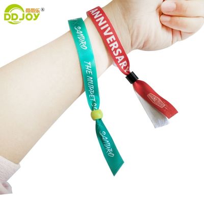 100pcs Sublimated Satin Ribbon Armband voor Festival Custom Gifts Promotie