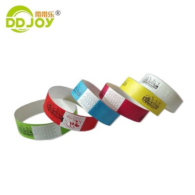 Unisex Cartoon Tyvek Armbanden voor Custom Logo Printing bij Favor Events Party Items