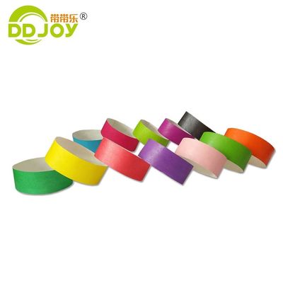 Gepersonaliseerd logo waterdicht Tyvek papieren polsband voor kerstversiering en binnen