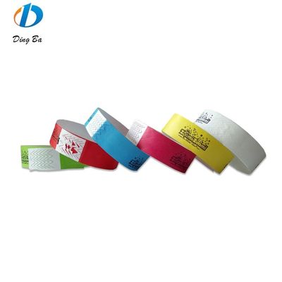 Custom Letters Theme Tyvek Paper Wristband voor evenementbeveiliging en identificatie